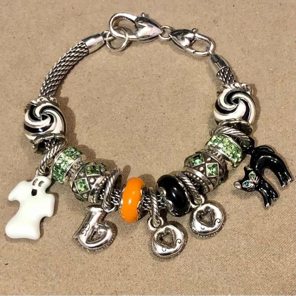 🎃Listing! 🆕 Brighton Scaredy Cat charm Black cat with green eyes for Halloween - Picture 6 of 8